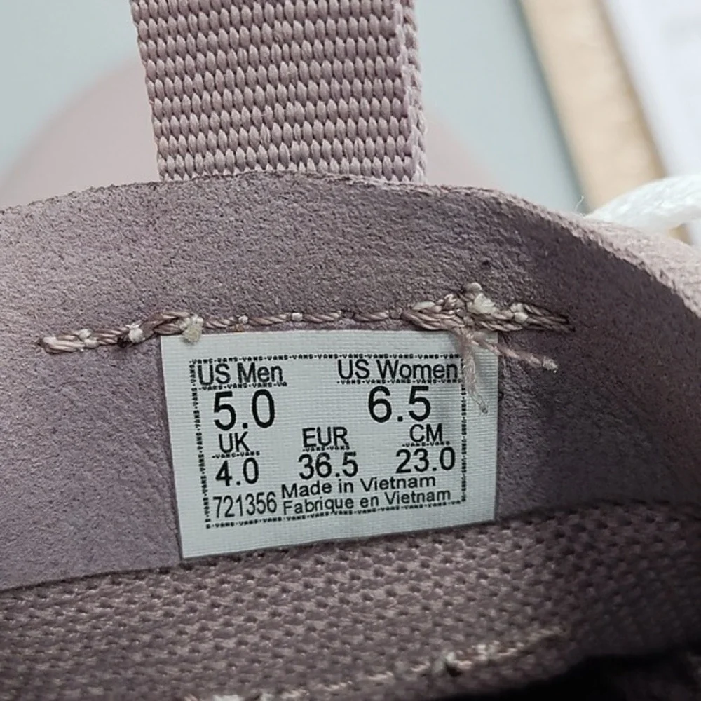 Vans UltraRange Sneakers Womens US Size 6.5 Gray‎ White Ultracush Lace Up 721356